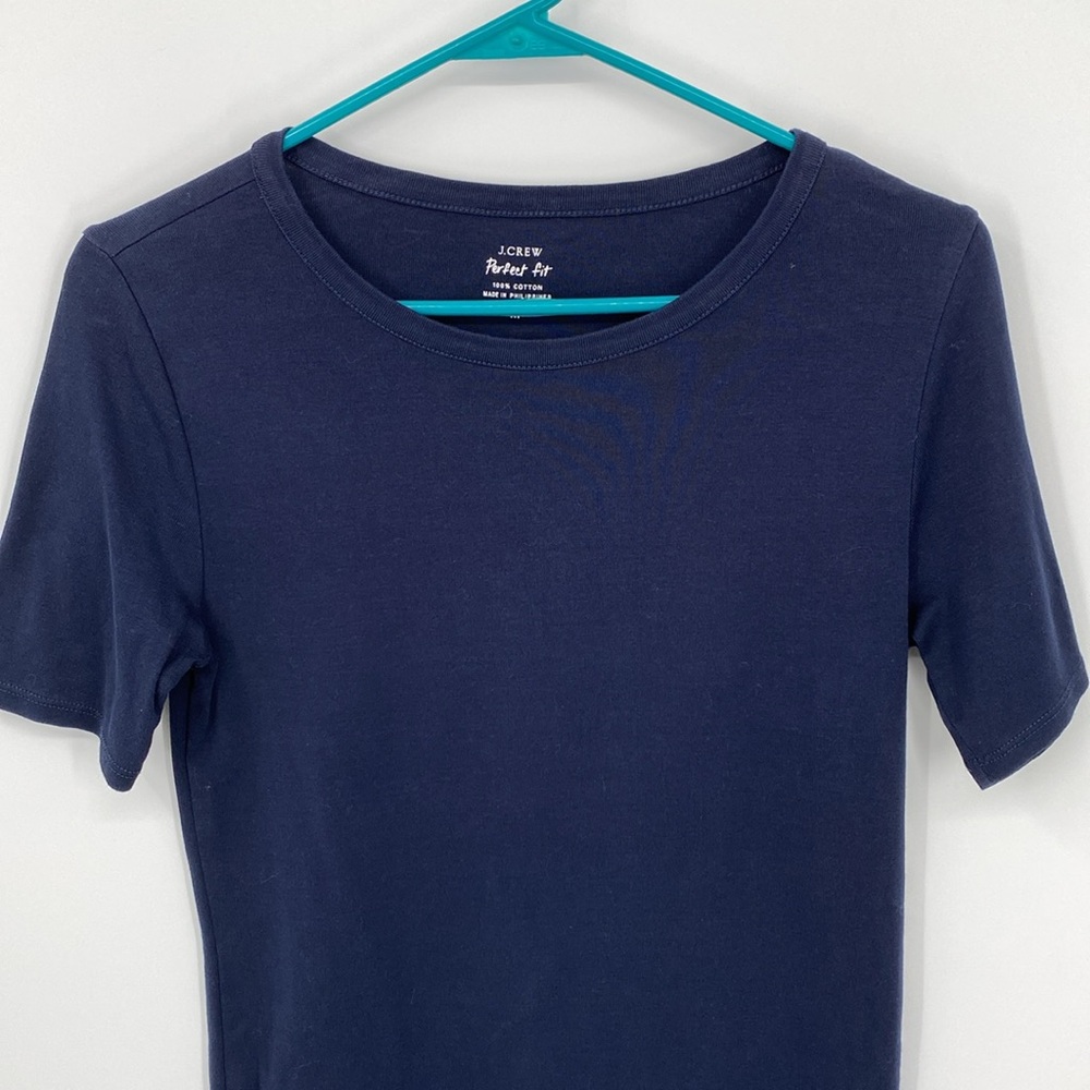 J. Crew Perfect Fit Cotton Tee - Dark Blue NWOT Size Medium - Picture 3 of 9
